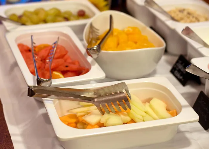 酒店 Aktivhotel Heikenberg In 巴特劳特堡